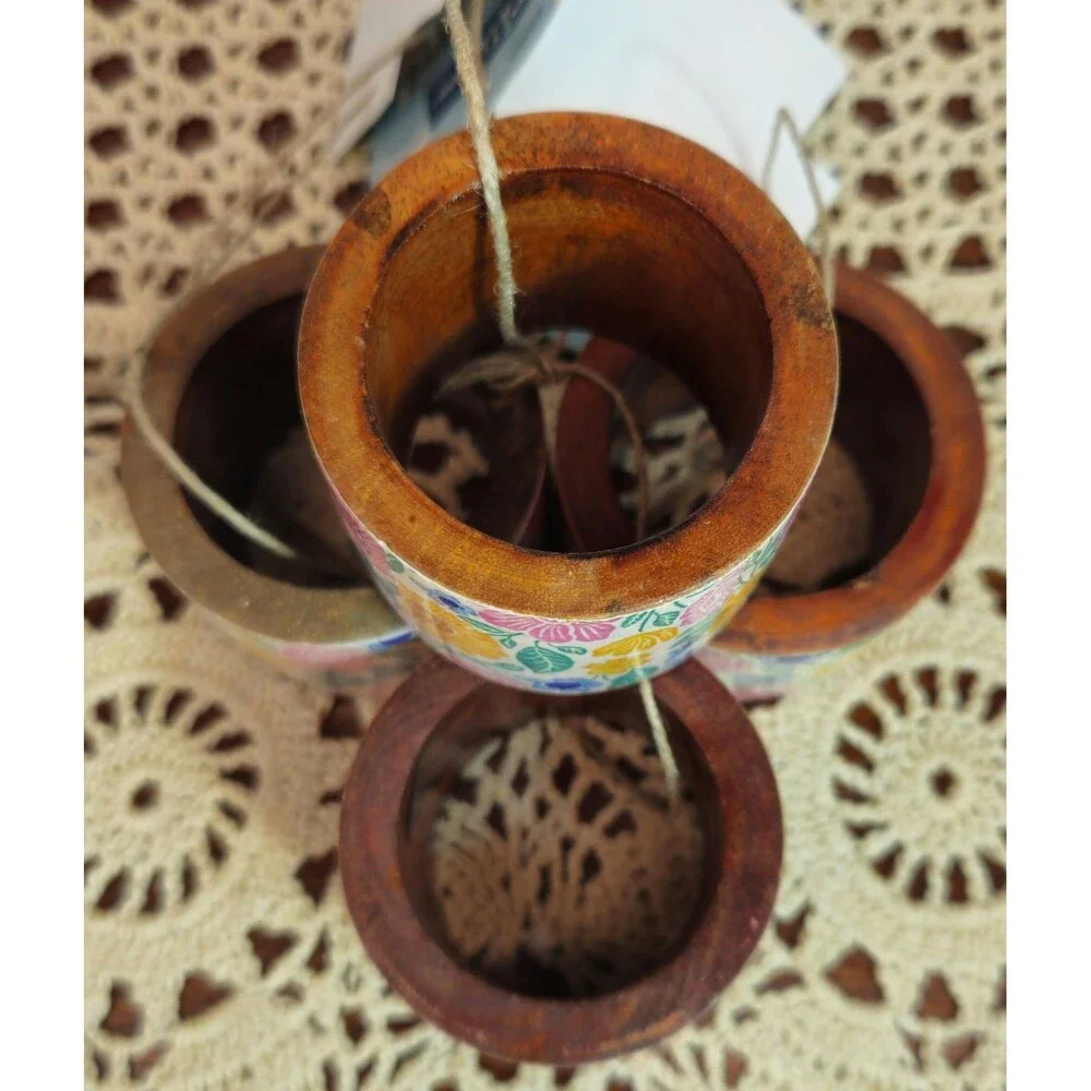 NWT Set of 4 Wooden Napkin Rings Floral Pattern The Spring Shop